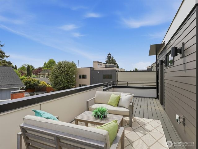 1411 B N 48th Street, Seattle, WA 98103