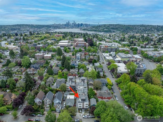 1411 B N 48th Street, Seattle, WA 98103