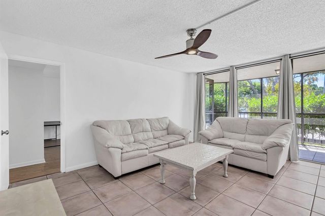 799 Jeffery Street 105, Boca Raton, FL 33487