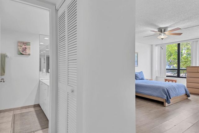 799 Jeffery Street 105, Boca Raton, FL 33487