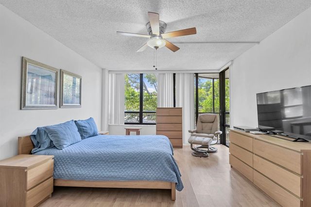 799 Jeffery Street 105, Boca Raton, FL 33487