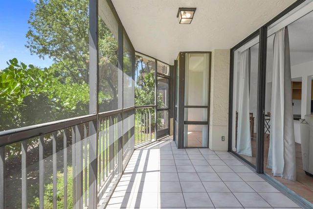 799 Jeffery Street 105, Boca Raton, FL 33487