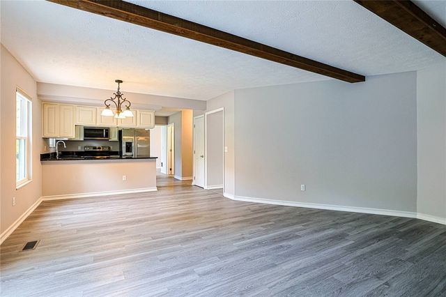 695 Tealwood Drive, Beavercreek, OH 45430