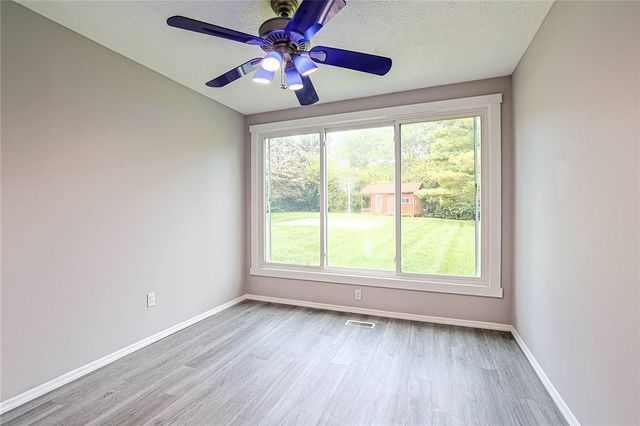 695 Tealwood Drive, Beavercreek, OH 45430