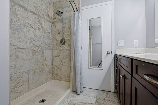 695 Tealwood Drive, Beavercreek, OH 45430