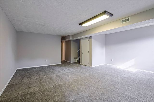 695 Tealwood Drive, Beavercreek, OH 45430