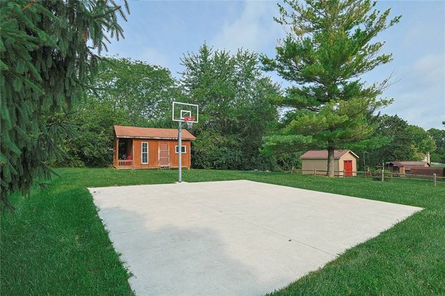 695 Tealwood Drive, Beavercreek, OH 45430