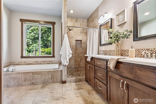 507 Village Court, Lynden, WA 98264