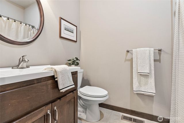 507 Village Court, Lynden, WA 98264