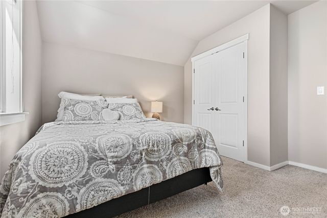 507 Village Court, Lynden, WA 98264