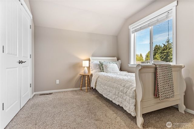 507 Village Court, Lynden, WA 98264