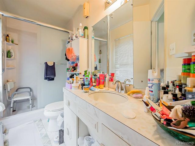 6775 Cedarbrook Drive, Bloomfield Hills, MI 48301