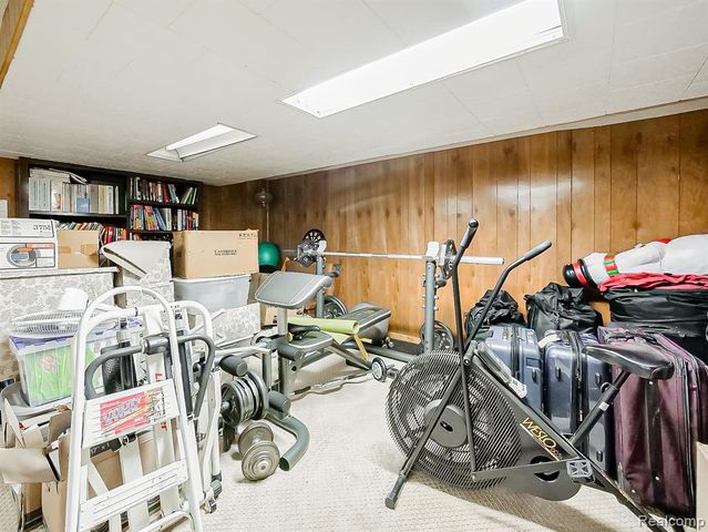 6775 Cedarbrook Drive, Bloomfield Hills, MI 48301