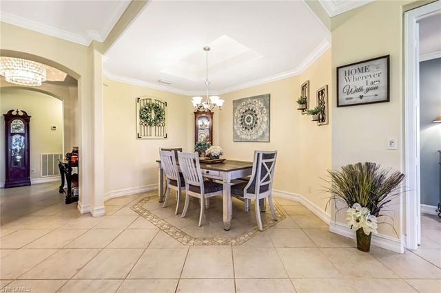 20671 Wildcat Run DR 102, Estero, FL 33928