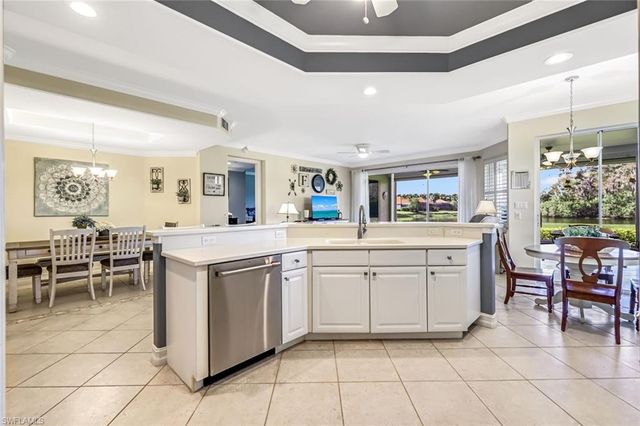 20671 Wildcat Run DR 102, Estero, FL 33928