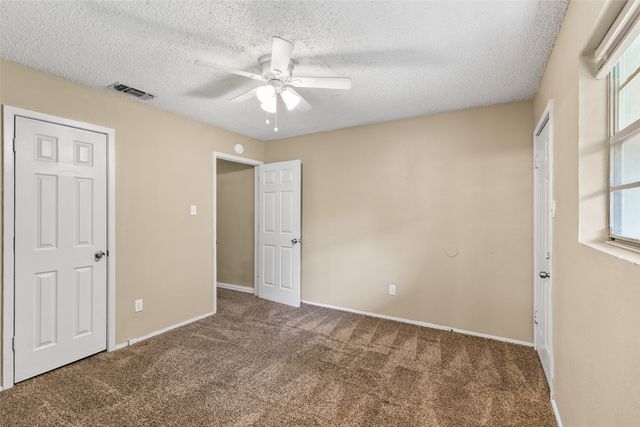 1140 Tyra Lane C, Fort Worth, TX 76114