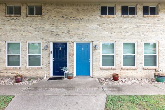 1140 Tyra Lane C, Fort Worth, TX 76114