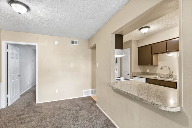 1140 Tyra Lane C, Fort Worth, TX 76114