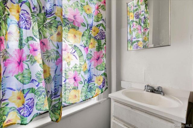 877 Hornaday Place, Bronx, NY 10460