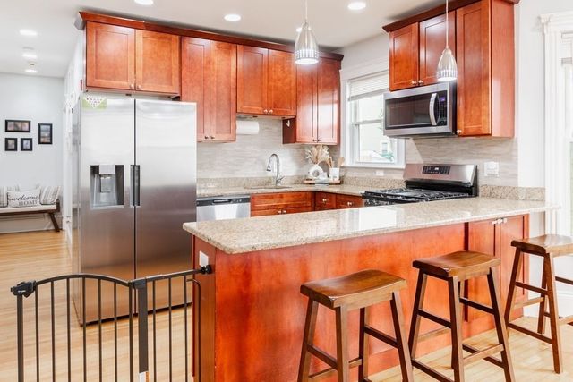 122-124 Beacon Hill Ave 1, Lynn, MA 01902