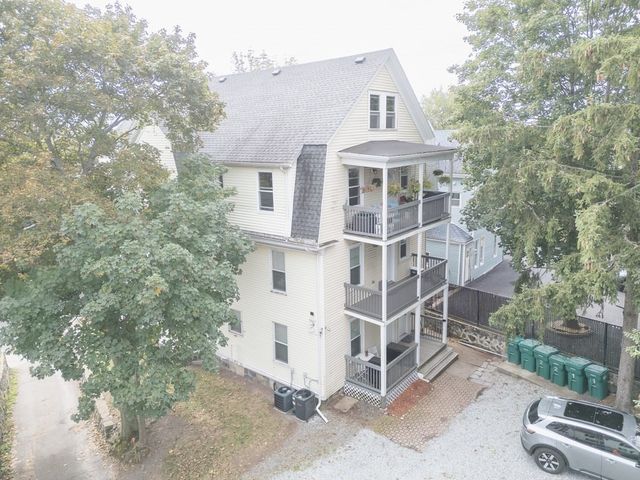 122-124 Beacon Hill Ave 1, Lynn, MA 01902