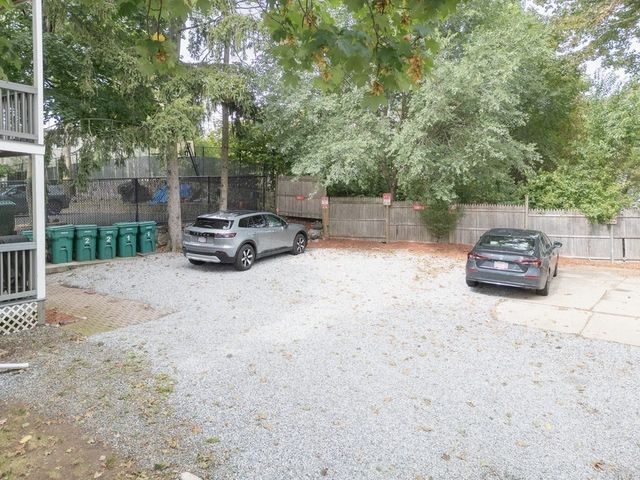 122-124 Beacon Hill Ave 1, Lynn, MA 01902