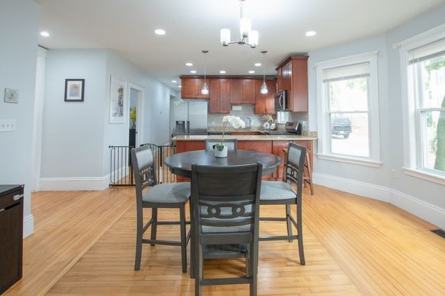 122-124 Beacon Hill Ave 1, Lynn, MA 01902