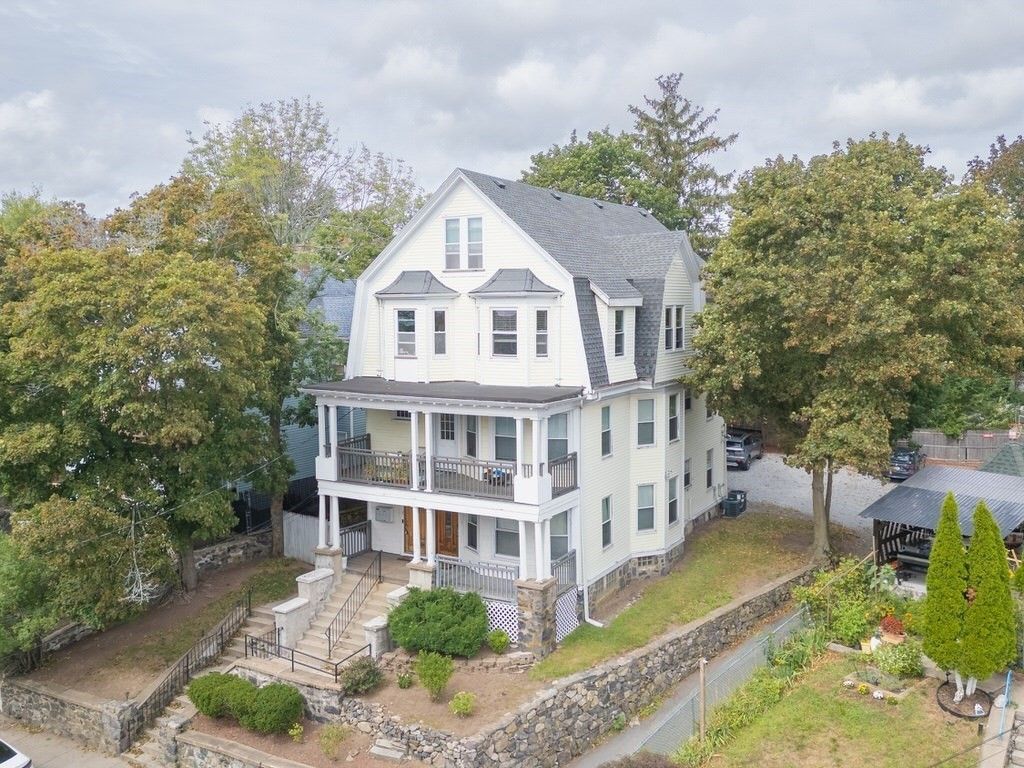 122-124 Beacon Hill Ave 1, Lynn, MA 01902