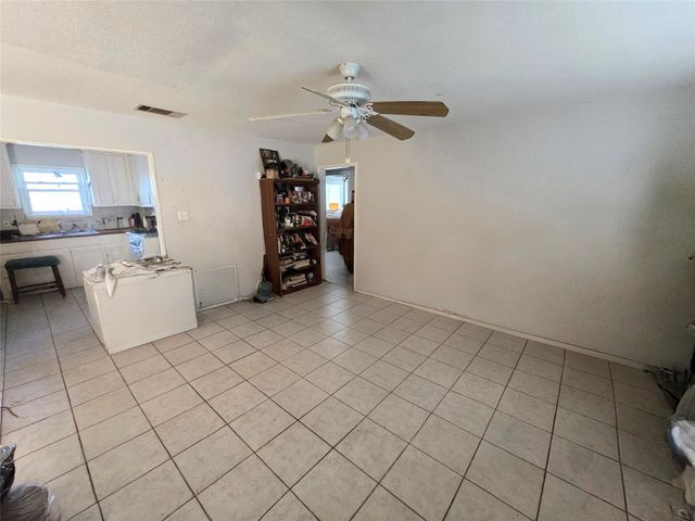 321 E Mustang Street, Crowley, TX 76036