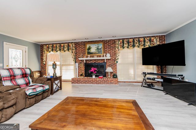 5207 Forest Lake Road, Eastman, GA 31023