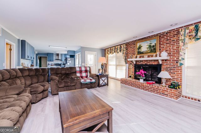 5207 Forest Lake Road, Eastman, GA 31023