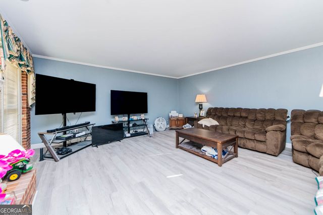 5207 Forest Lake Road, Eastman, GA 31023