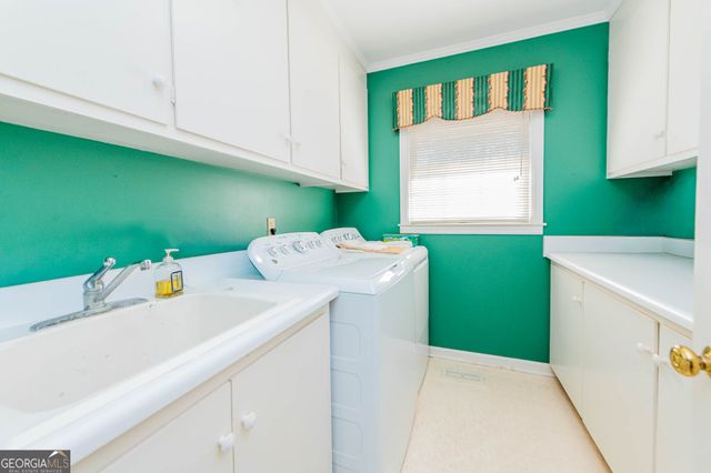 5207 Forest Lake Road, Eastman, GA 31023