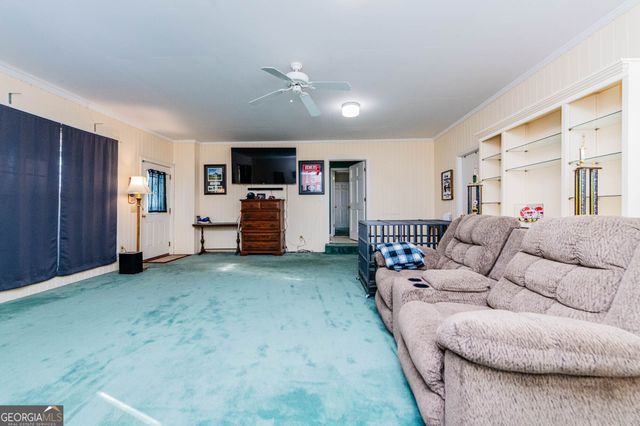 5207 Forest Lake Road, Eastman, GA 31023