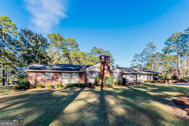 5207 Forest Lake Road, Eastman, GA 31023