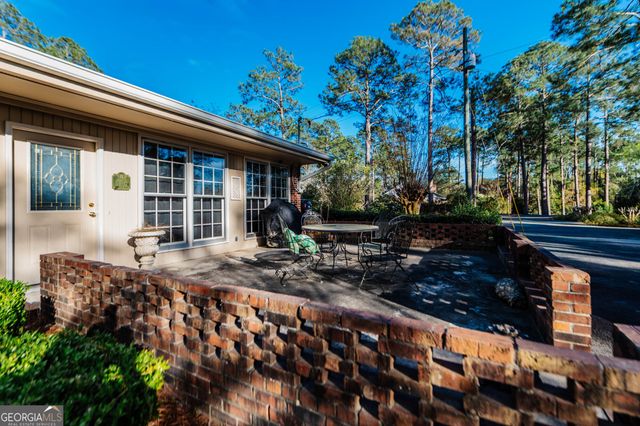 5207 Forest Lake Road, Eastman, GA 31023