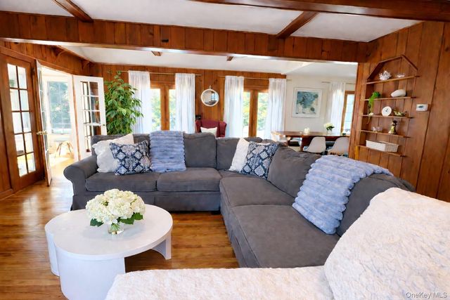 205 Pine Avenue, Southold, NY 11971