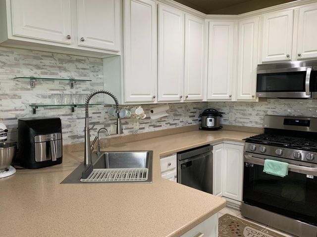 4982 Archer Lane N, Plymouth, MN 55446