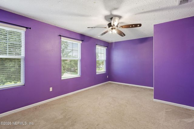 569 GLENDALE Lane, Orange Park, FL 32065