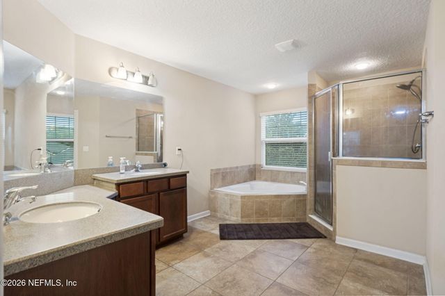 569 GLENDALE Lane, Orange Park, FL 32065