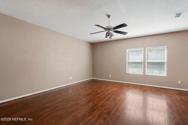 569 GLENDALE Lane, Orange Park, FL 32065