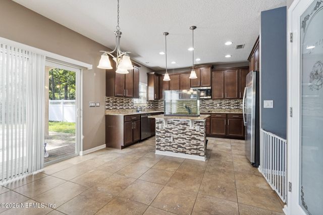 569 GLENDALE Lane, Orange Park, FL 32065