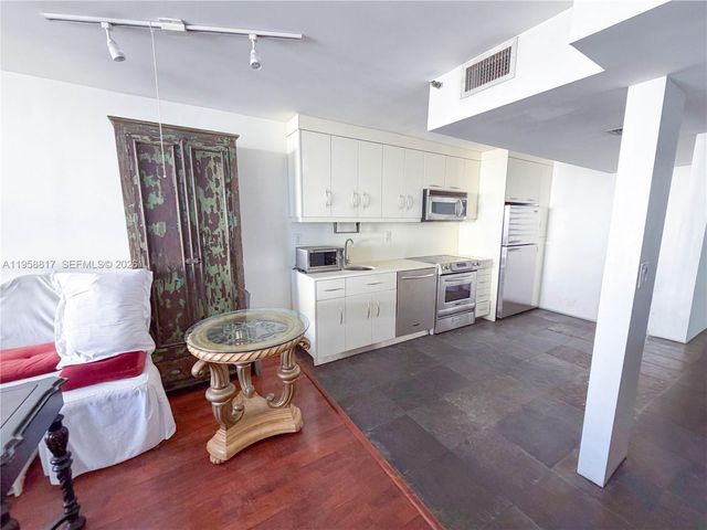 555 NE 15th St PH-F, Miami, FL 33132