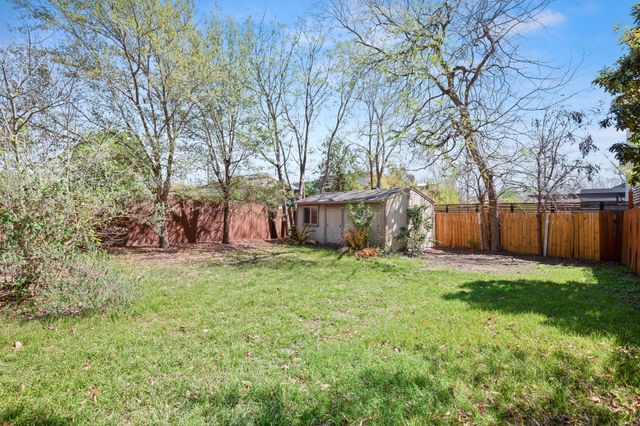 2209 S 3rd ST, Austin, TX 78704