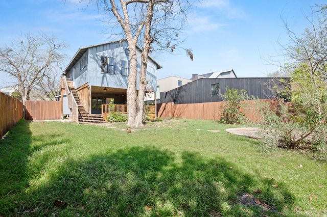 2209 S 3rd ST, Austin, TX 78704