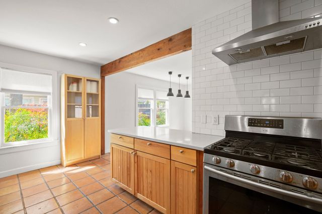 2209 S 3rd ST, Austin, TX 78704