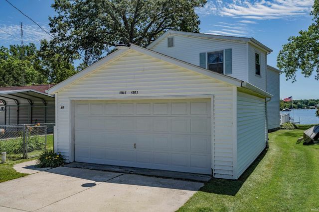 9380 E 430 S, Wolcottville, IN 46795