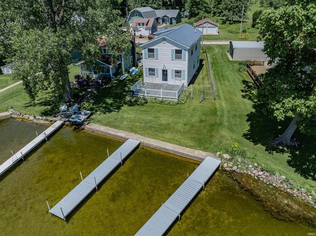 9380 E 430 S, Wolcottville, IN 46795