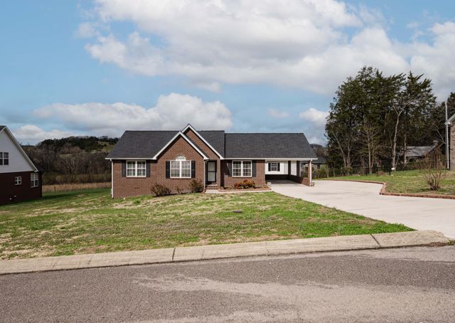 42 Auburn Hills Dr, Woodbury, TN 37190