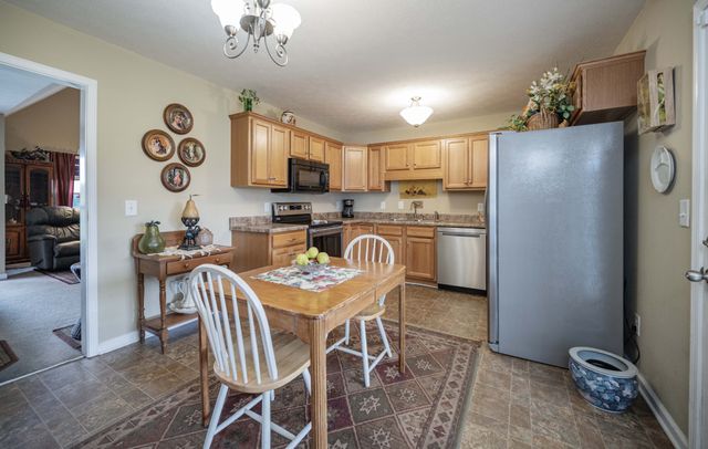 42 Auburn Hills Dr, Woodbury, TN 37190